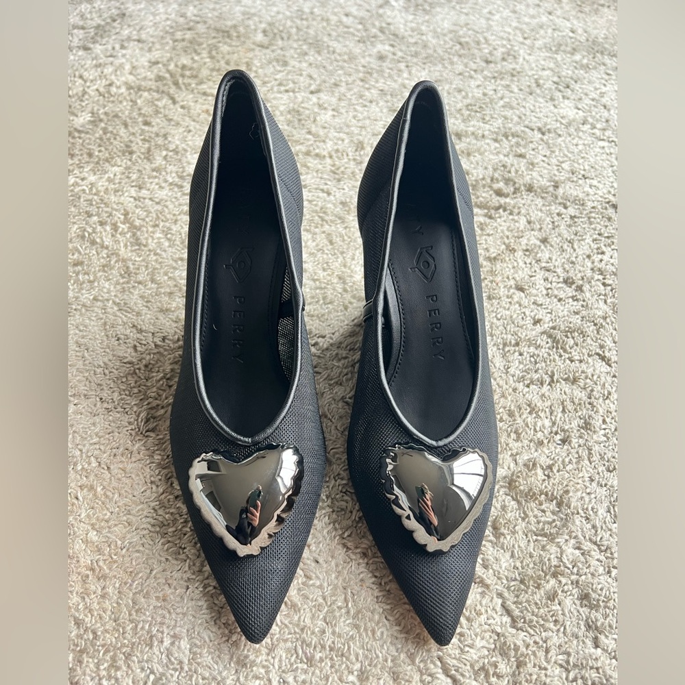 Katy Perry. New without tags. Size 8. Black Heels with Silver Heart - Picture 2 of 6